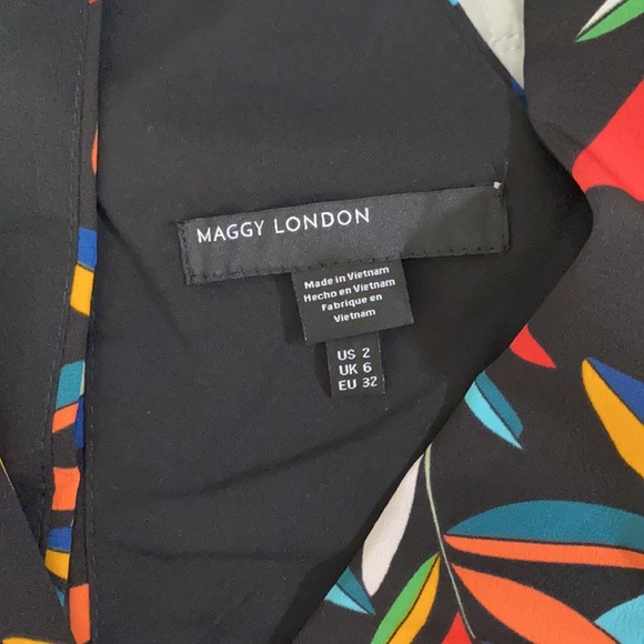 Maggy London Leaf Print V Neck Cropped Jumpsuit 2 - Picture 5 of 9